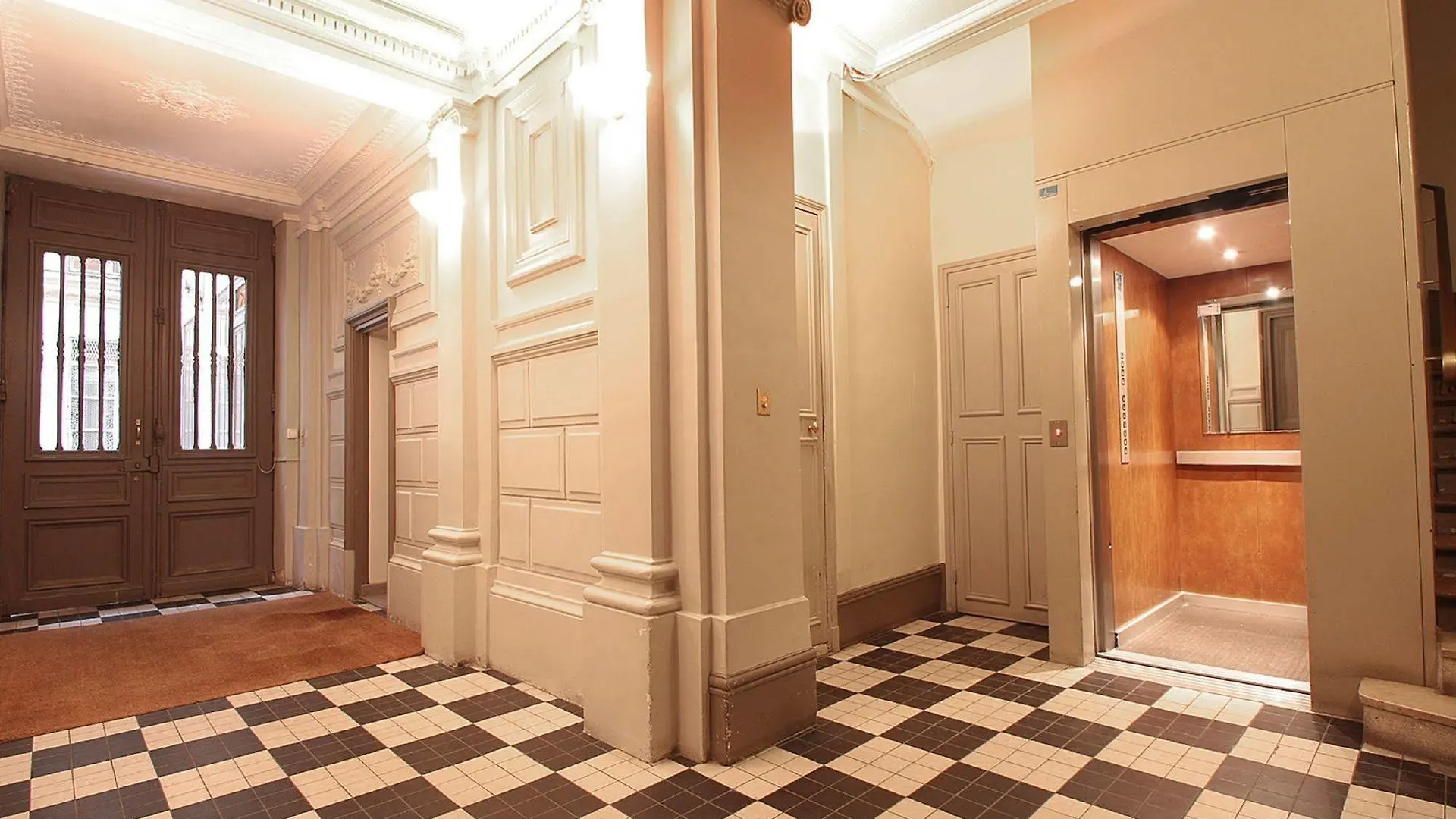 Bridgestreet Champs Elysees Apartment Paris