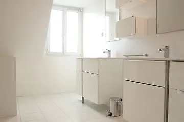 Bridgestreet Champs Elysees Paris Apartment