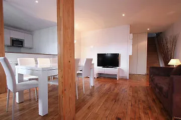 Bridgestreet Champs Elysees Apartment Paris